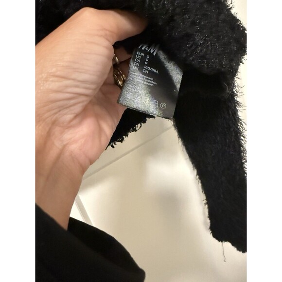 Divided by H&M black fuzzy‎ sweater, size Small Eyelash - Picture 3 of 4